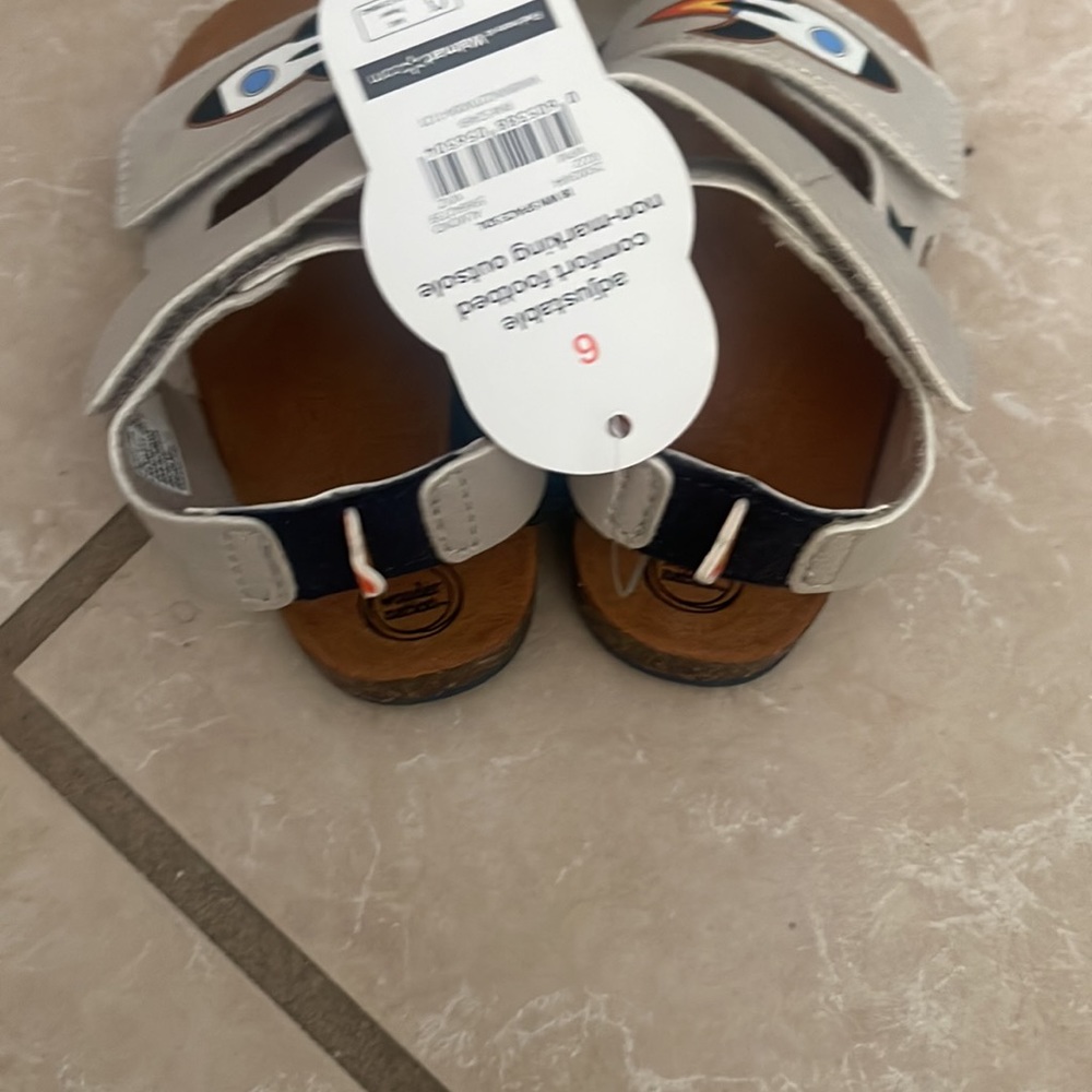 Nice sandals - Picture 2 of 5
